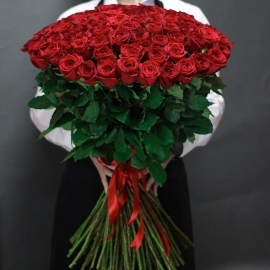 Luxury Scarlet Roses