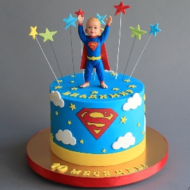 А little superhero cake