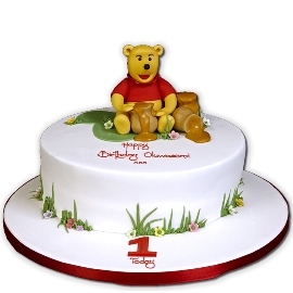 Winnie the Pooh on the Cake